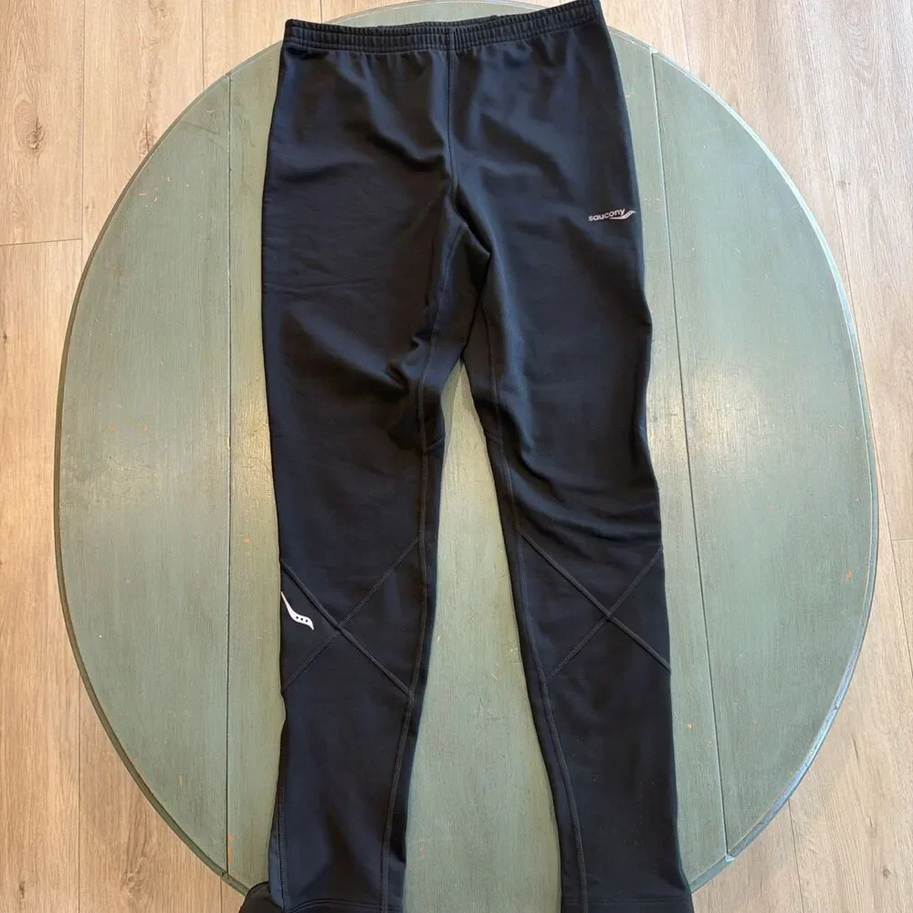 Saucony Women’s Black Running Leggings Size M Ankle Zip‎